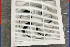Quạt thông gió gắn tường Panasonic có màn che